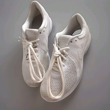 Nike Sports Shoes Revolution 4