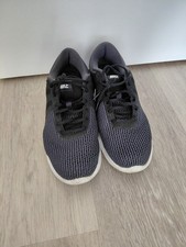 Nike Revolution 4 Running