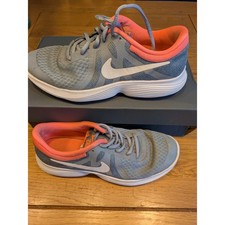 Nike Revolution 4 ladies