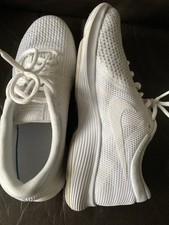 Nike Revolution White Running