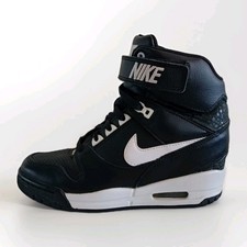 NIKE AIR REVOLUTION SKY HI