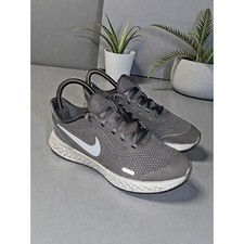 Nike Revolution 5 GS Gym