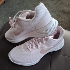 Nike Revolution 6 NN Light
