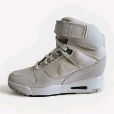 NIKE AIR REVOLUTION SKY HI