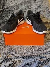 Nike Revolution 4 Black