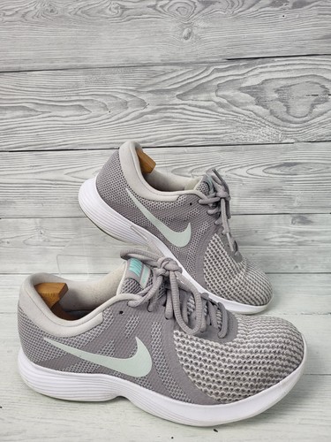 Nike revolution womens - 4,